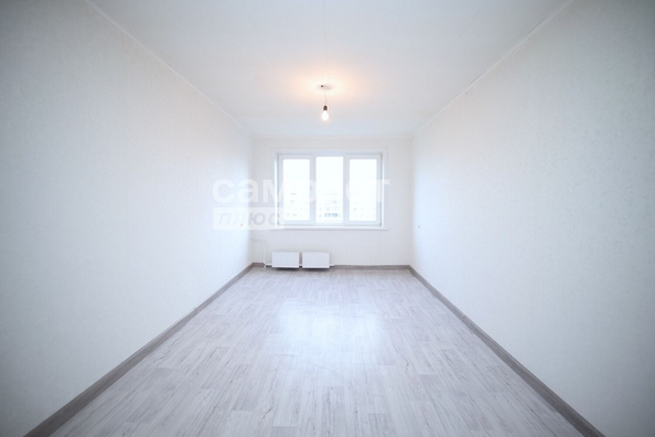 
   Продам 1-комнатную, 22.1 м², Ленина (Горняк) тер, 128

. Фото 1.