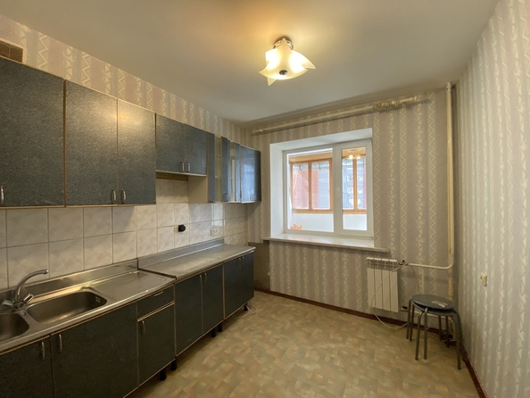 
   Продам 4-комнатную, 97.6 м², 

. Фото 5.