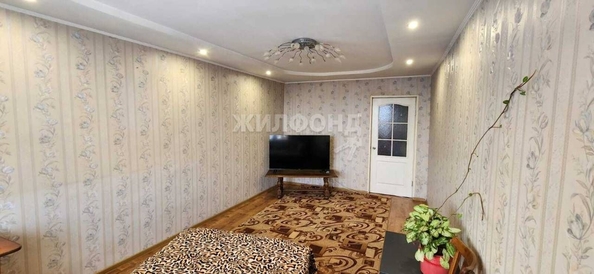 
   Продам 2-комнатную, 47.3 м², Институтская тер, 102

. Фото 10.