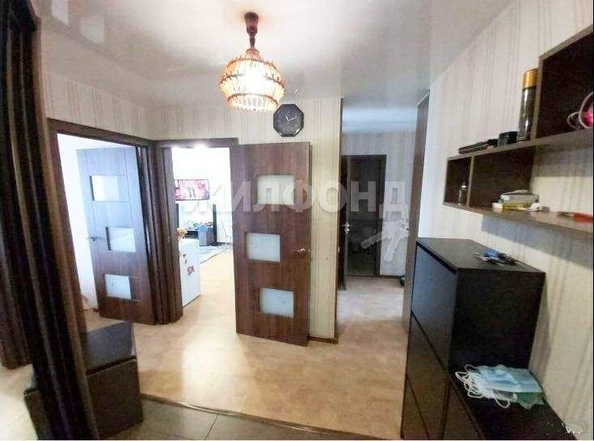 
   Продам 2-комнатную, 47.2 м², Дзержинского ул, 25

. Фото 2.