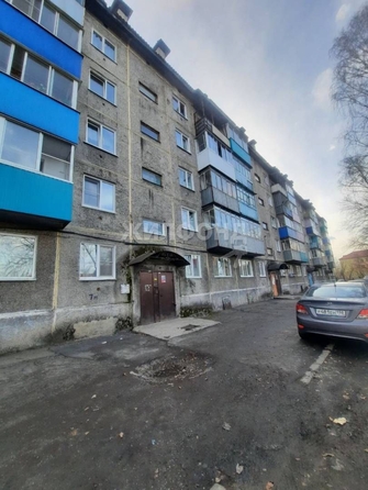 
   Продам 2-комнатную, 47.3 м², Ермака ул, 10

. Фото 1.