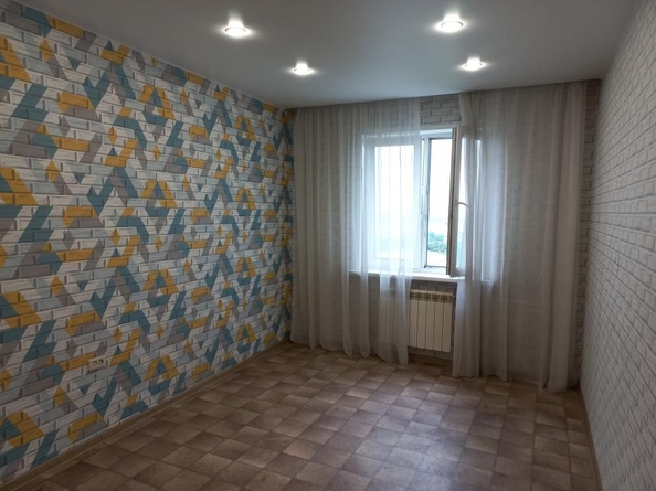 
   Продам 4-комнатную, 77.5 м², Октябрьская ул, 59

. Фото 1.