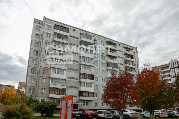 
   Продам 4-комнатную, 76.5 м², Молодежный пр-кт, 13

. Фото 1.