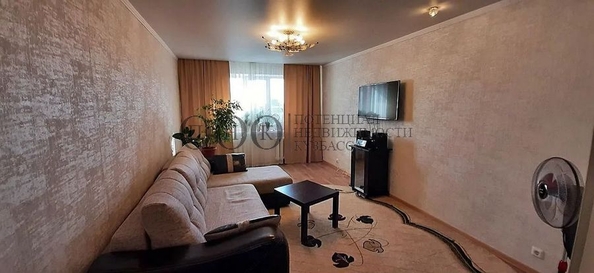 
   Продам 2-комнатную, 61 м², Юрия Двужильного ул, 36

. Фото 1.