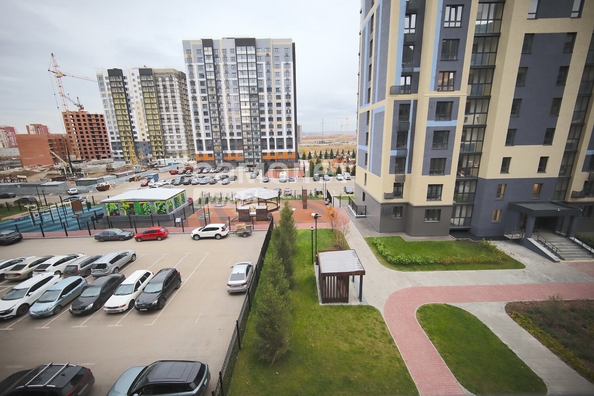 
   Продам 3-комнатную, 74.3 м², Строителей б-р, 60к2

. Фото 31.