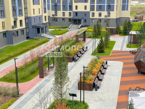 
   Продам 3-комнатную, 74.3 м², Строителей б-р, 60к2

. Фото 35.