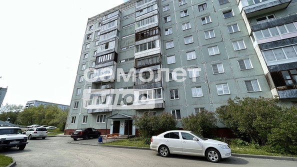 
   Продам 3-комнатную, 64 м², Строителей б-р, 52А

. Фото 27.