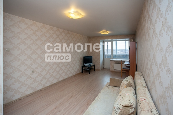 
   Продам 1-комнатную, 43.8 м², Линия 1-я ул, 2А

. Фото 16.