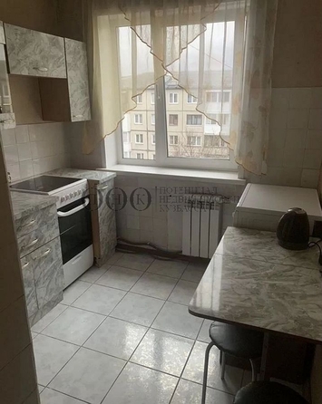 
   Продам 2-комнатную, 47 м², Строителей б-р, 27в

. Фото 2.