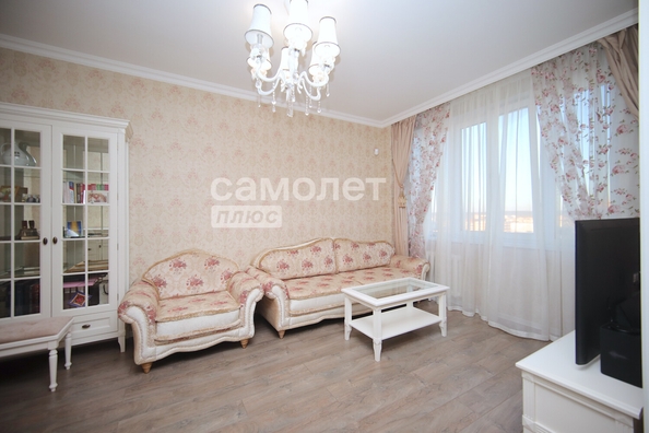 
   Продам 2-комнатную, 68.3 м², Марковцева ул, 6

. Фото 1.