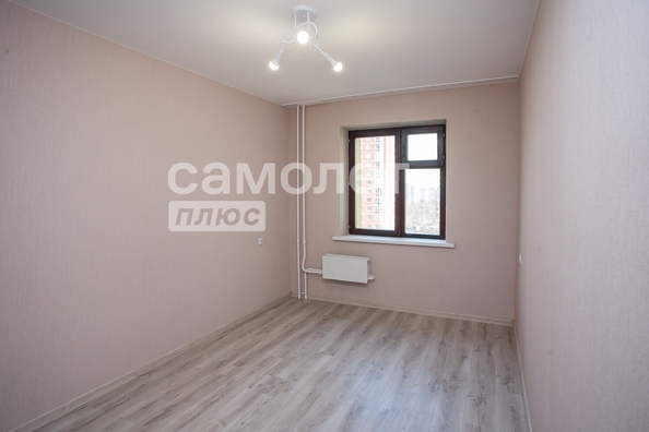 
   Продам 3-комнатную, 65 м², Дружбы ул, 1

. Фото 9.