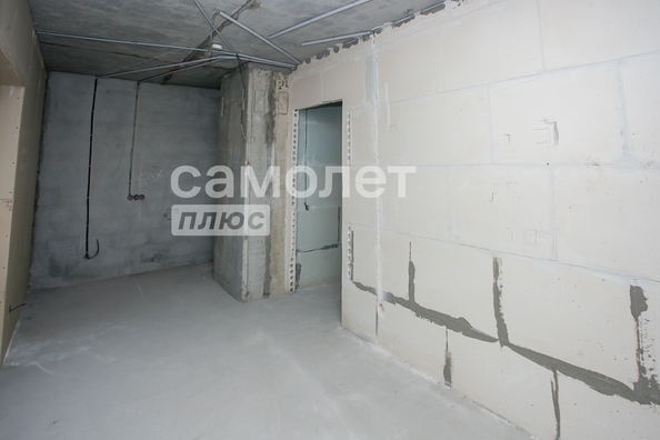 
   Продам 2-комнатную, 50.8 м², Строителей б-р, 69а

. Фото 14.