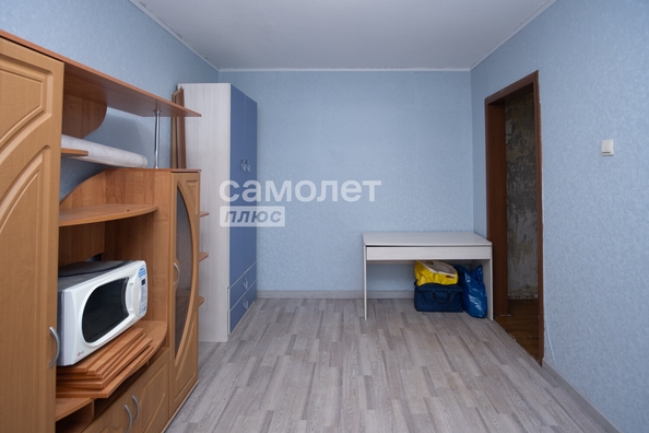 
   Продам 2-комнатную, 52.2 м², Стахановская ул, 10А

. Фото 4.