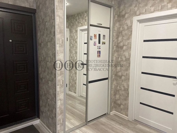 
   Продам 3-комнатную, 60.9 м², Инициативная ул, 121

. Фото 11.