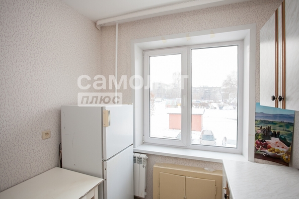 
   Продам 3-комнатную, 61.5 м², Строителей б-р, 7

. Фото 13.