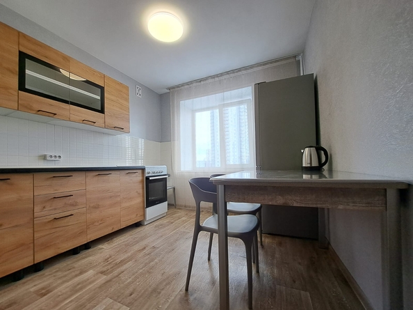 
  Сдам в аренду 1-комнатную квартиру, 38.5 м², Новокузнецк

. Фото 4.