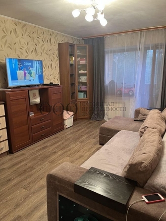 
   Продам 3-комнатную, 60 м², Веры Волошиной ул, 16

. Фото 4.