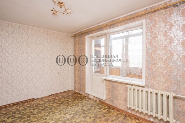 
   Продам 1-комнатную, 28.9 м², Инициативная ул, 103а

. Фото 1.