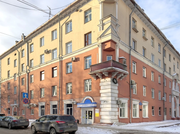 
   Продам 3-комнатную, 64.6 м², Николая Островского ул, 29

. Фото 4.