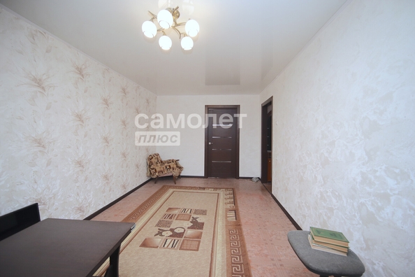 
   Продам 2-комнатную, 46 м², Строителей б-р, 16

. Фото 13.