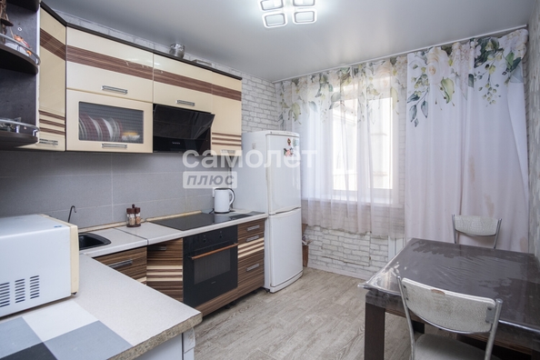 
   Продам 3-комнатную, 67.7 м², Авроры ул, 6

. Фото 4.