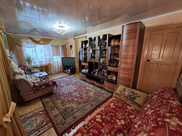 
   Продам 2-комнатную, 45 м², Орджоникидзе  ул, 48

. Фото 1.