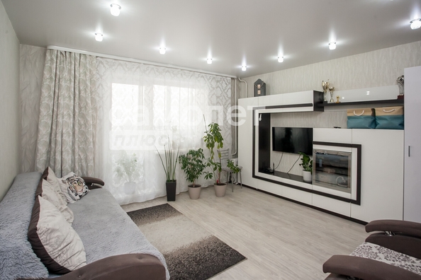 
   Продам 2-комнатную, 52 м², Свободы ул, 13А

. Фото 1.