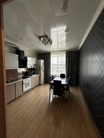
   Продам 2-комнатную, 66.5 м², Гагарина ул, 47

. Фото 9.