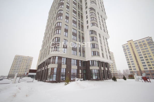 
   Продам 4-комнатную, 74.8 м², Дружбы ул, 28/2

. Фото 1.