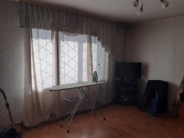 
   Продам 2-комнатную, 52 м², Братьев Сизых  ул, 11

. Фото 1.