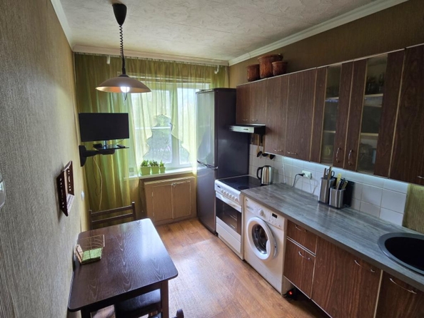 
  Продается 3-комн. квартира, 60 м², Запорожская  ул, д. 9
. Фото 6.
