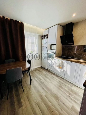 
   Продам 2-комнатную, 46 м², Веры Волошиной ул, 41а

. Фото 1.