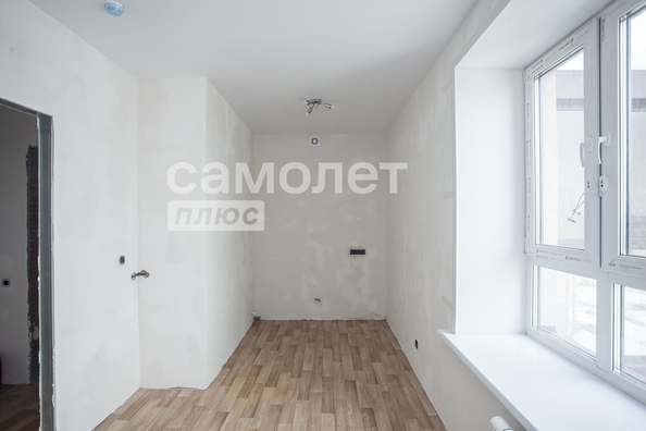 
   Продам 1-комнатную, 36.5 м², Строителей б-р, 67

. Фото 7.