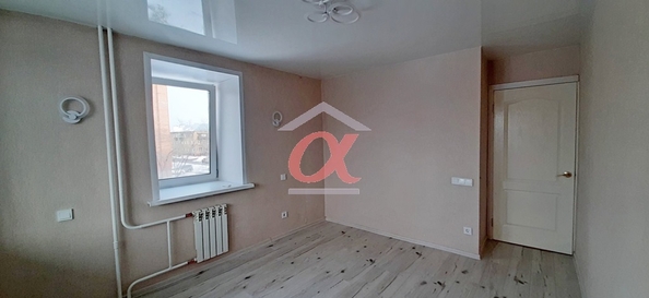 
   Продам 4-комнатную, 73.6 м², Линия 1-я ул, 2

. Фото 8.