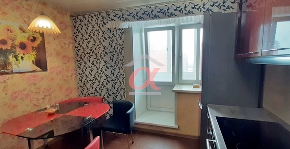 
   Продам 4-комнатную, 73.6 м², Линия 1-я ул, 2

. Фото 17.