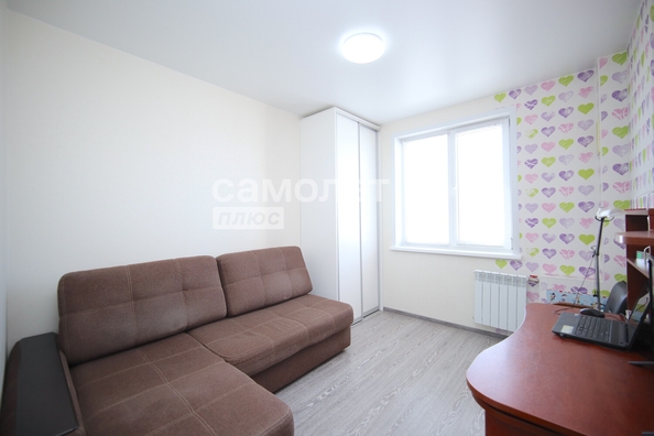 
   Продам 2-комнатную, 42.5 м², Кедровый б-р, 2

. Фото 18.