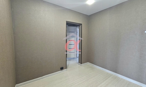 
  Продается 3-комн. квартира, 64 м², Октябрьский пр-кт, д. 97
. Фото 6.