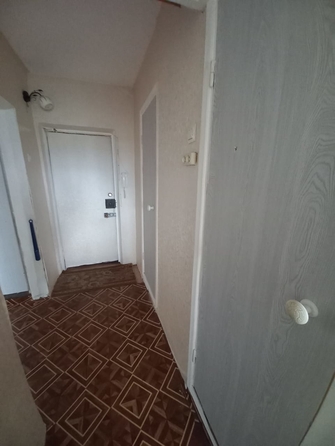
  Сдам в аренду 1-комнатную квартиру, 35 м², Кемерово

. Фото 1.
