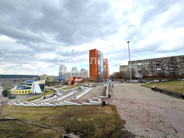 
  Сдается офис, 150 м², Пионерский б-р, д. 3
. Фото 2.