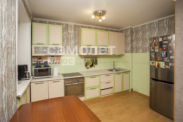 
  Продается 4-комн. квартира, 75.4 м², Шахтеров пр-кт, д. 61Б
. Фото 8.