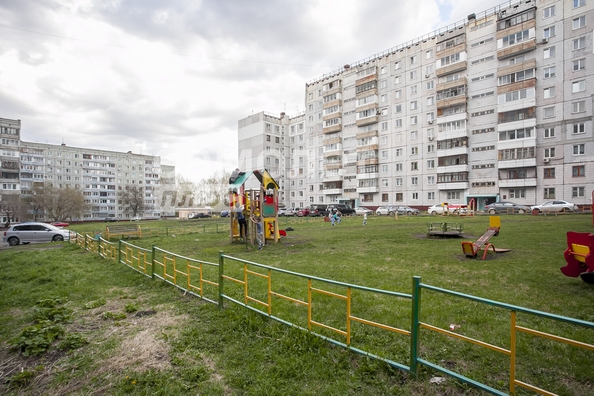 
   Продам 1-комнатную, 30.3 м², Строителей б-р, 56/2

. Фото 21.