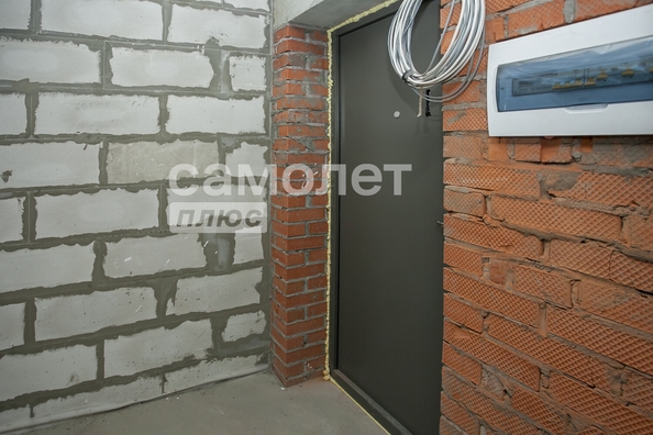 
   Продам 1-комнатную, 27.1 м², Строителей б-р, 73а

. Фото 11.