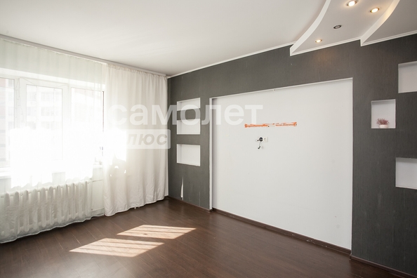 
   Продам 2-комнатную, 60 м², Шахтеров пр-кт, 68

. Фото 3.