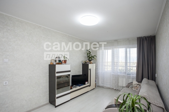 
   Продам 1-комнатную, 35.5 м², Шахтеров пр-кт, 123

. Фото 4.