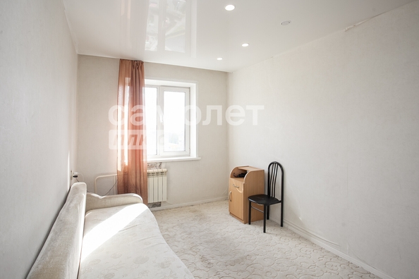 
   Продам 2-комнатную, 50.7 м², Авроры ул, 6

. Фото 4.