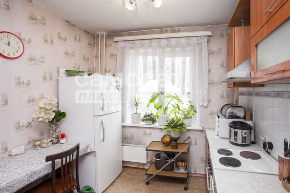 
  Продается 3-комн. квартира, 63 м², Химиков пр-кт, д. 15
. Фото 3.
