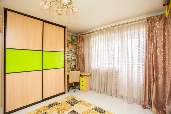 
   Продам 3-комнатную, 62.1 м², Октябрьский пр-кт, 38В

. Фото 10.