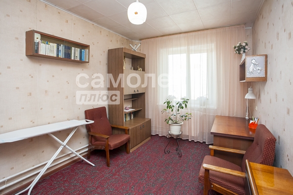 
   Продам 3-комнатную, 65.2 м², Космическая ул, 4/1

. Фото 2.