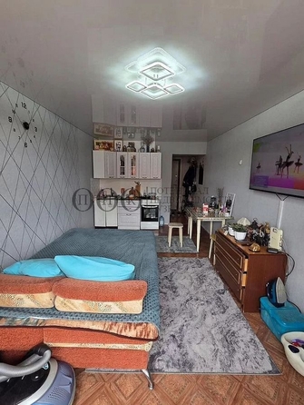 
   Продам 1-комнатную, 23 м², Строителей б-р, 56

. Фото 1.