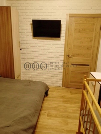 
   Продам 3-комнатную, 58 м², Линия 1-я ул, 2

. Фото 16.